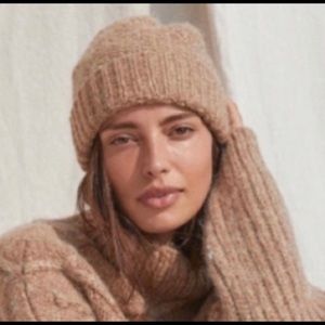 Lunya Tan Brown Chunky Alpaca Wool Beanie Hat